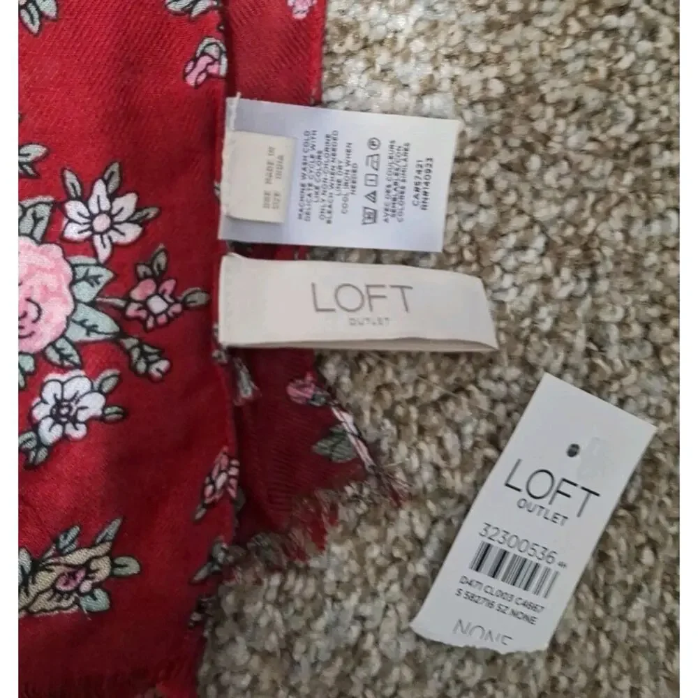 LOFT nwt floral